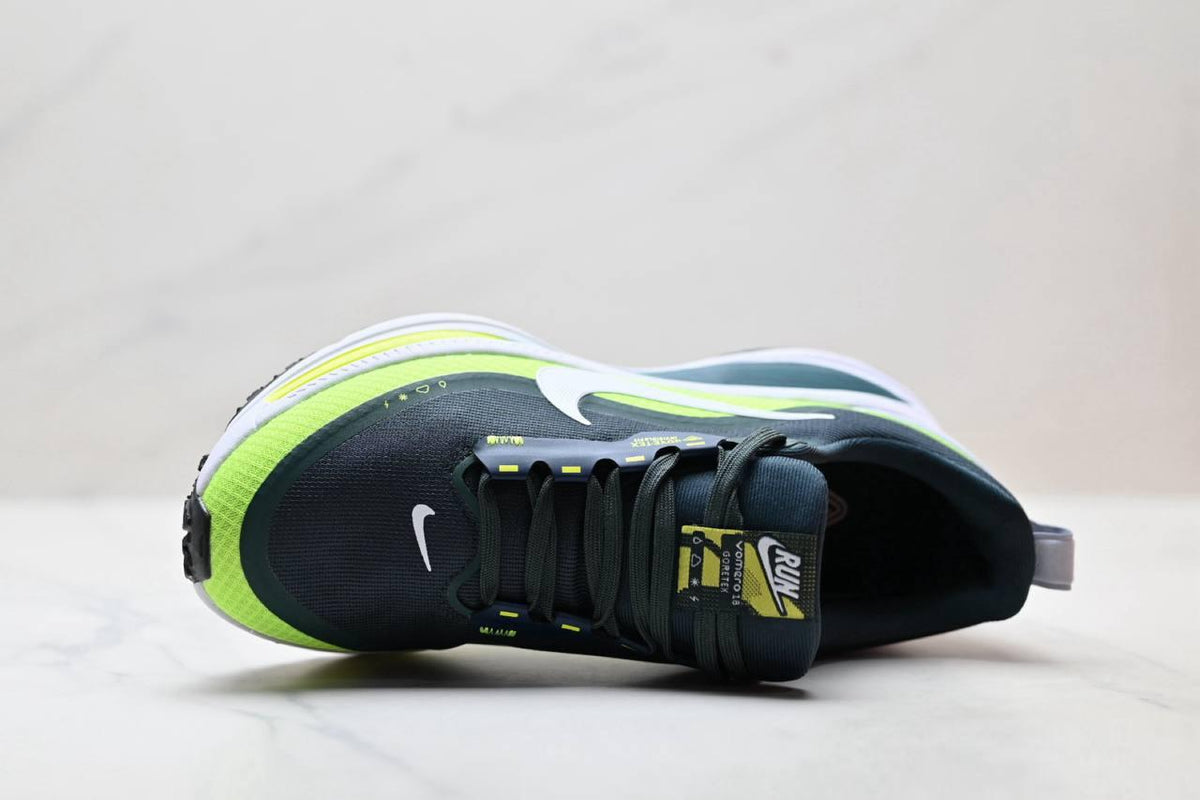 Обувки Vomero 18 GORE-TEX Lime