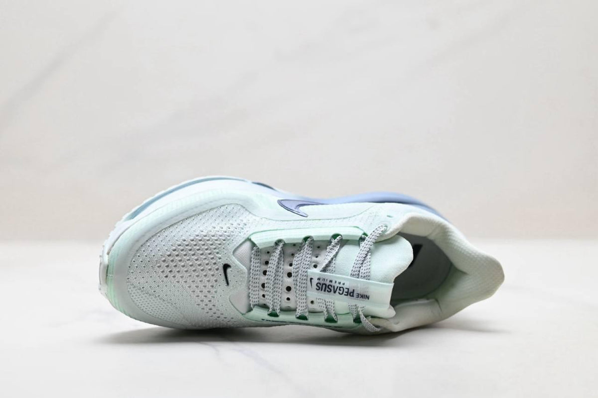 Обувки Pegasus Premium Barely Green