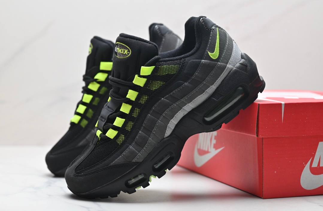 Air Max 95 Reverse Neon Shoes