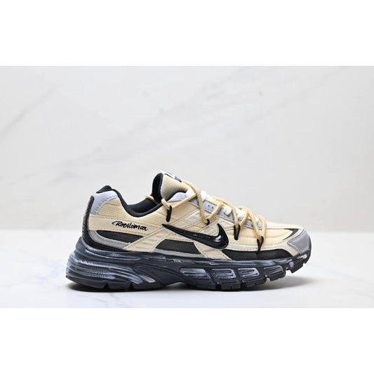 Initiator Shoes