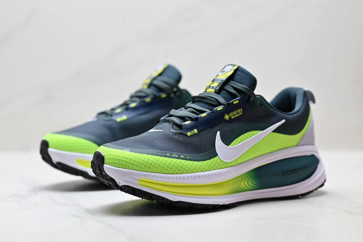Обувки Vomero 18 GORE-TEX Lime