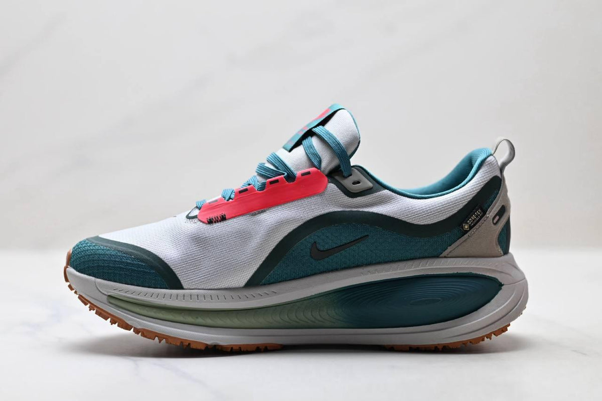 Обувки Vomero 18 GORE-TEX Dark Green