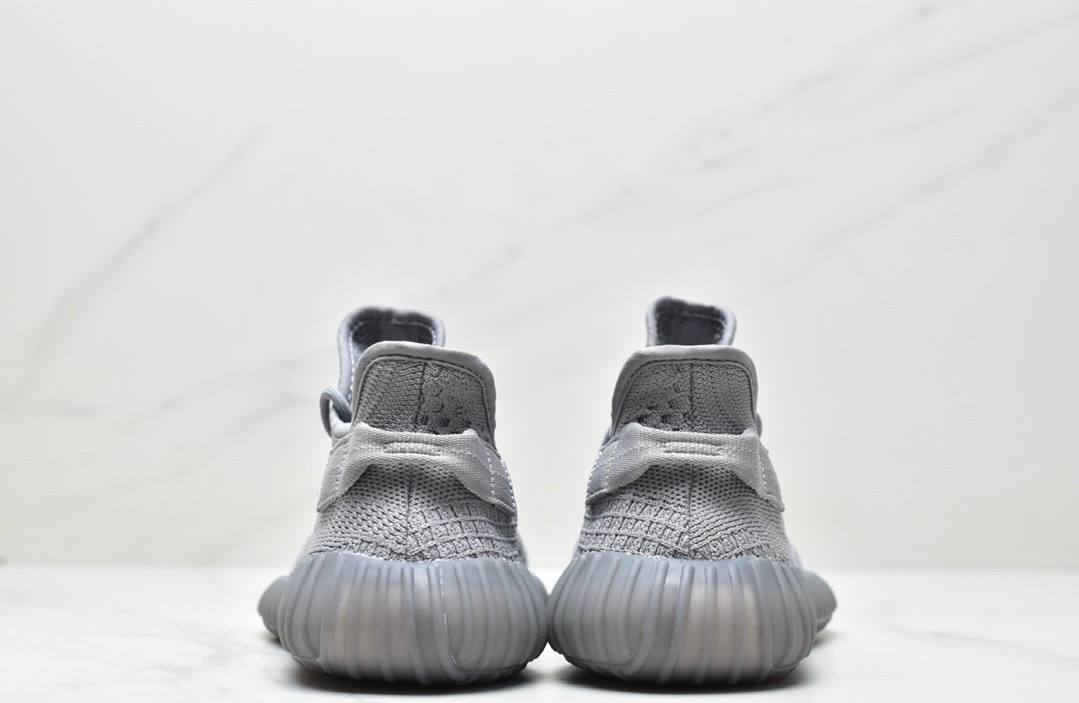 Yeezy 350 V2 Сиви обувки