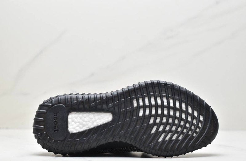Yeezy 350 V2 Yecheil обувки