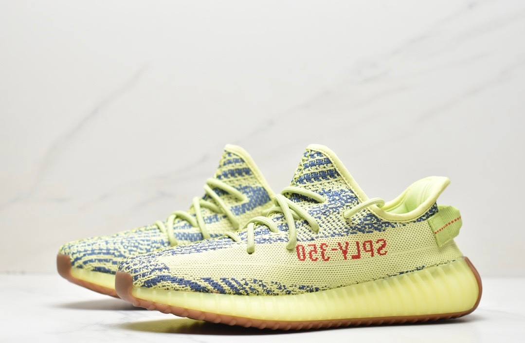 Yeezy 350 V2 Semi Frozen Yellow обувки