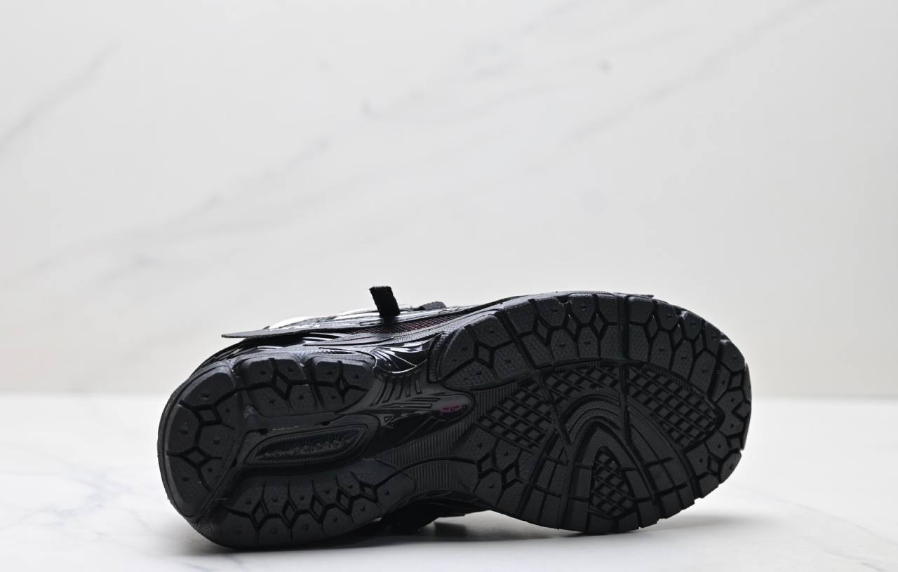 New Balance 1906 Dragon Berry Shoes