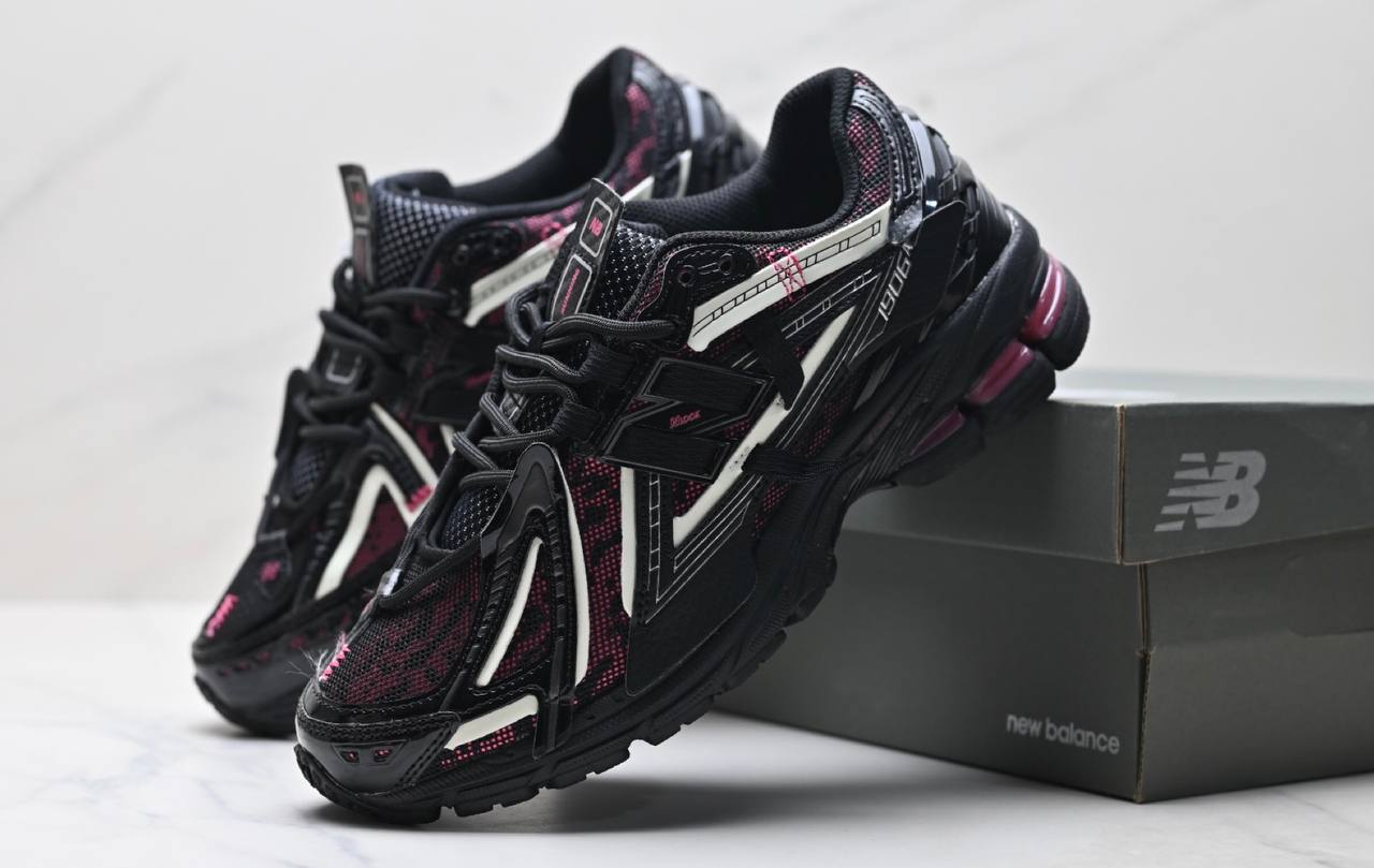 New Balance 1906 Dragon Berry Shoes