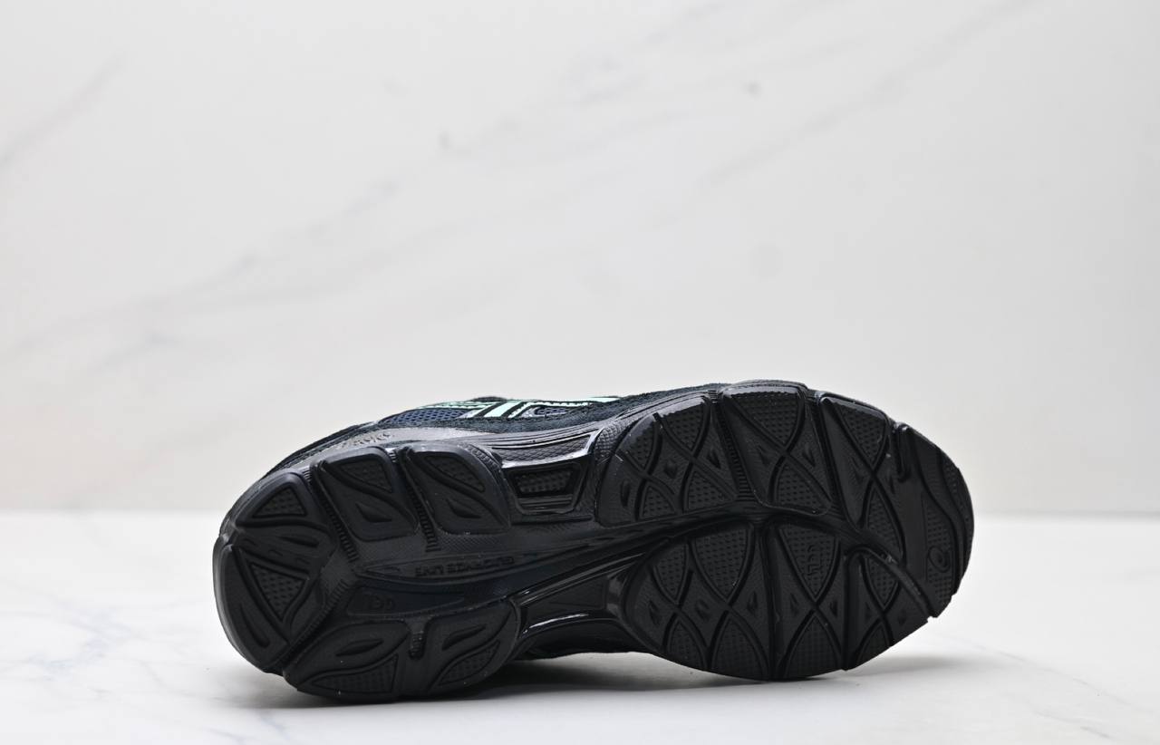 Asics Gel Hunter Shoes