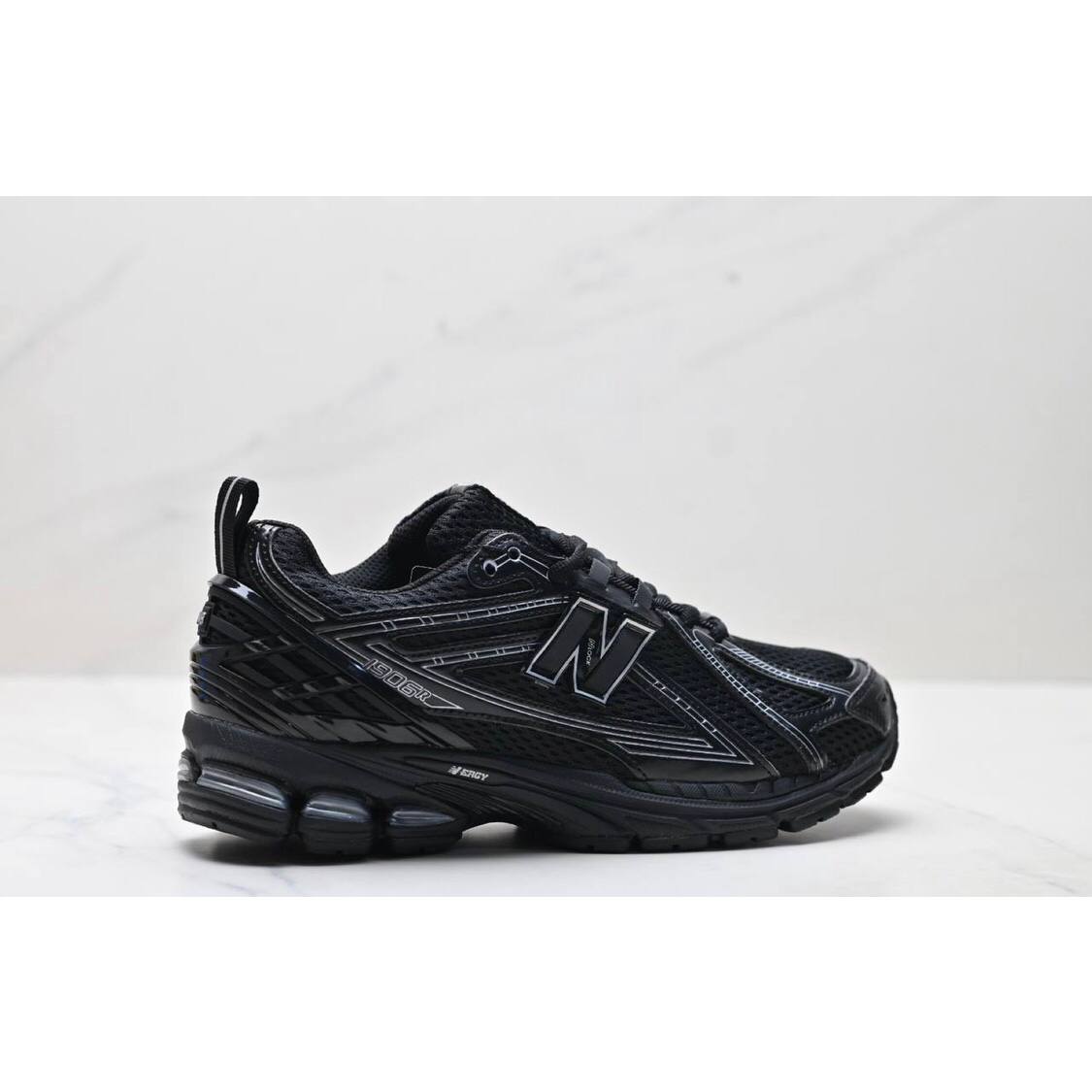New Balance M1906RCH Shoes