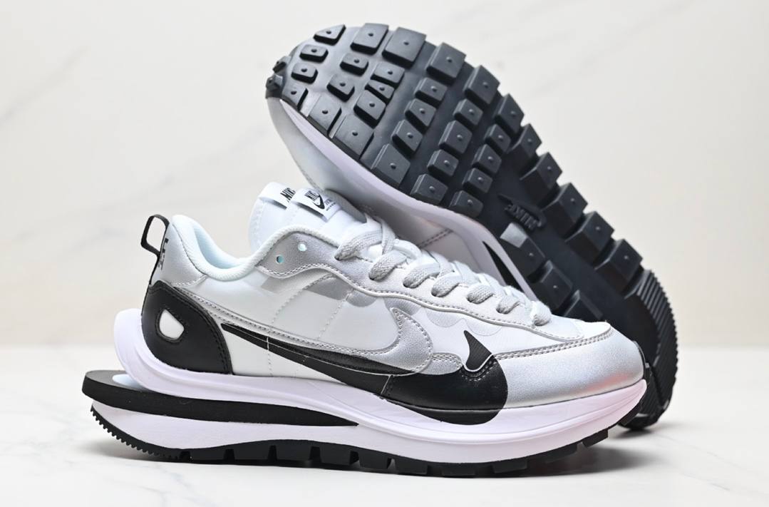 Обувки Sacai VaporWaffle Silver