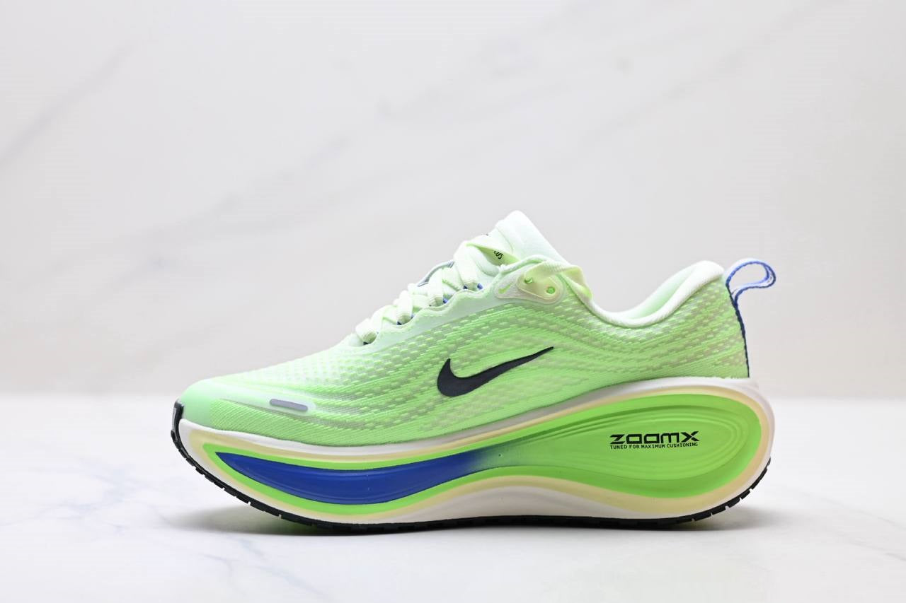 Shoes Vomero Plus Lime